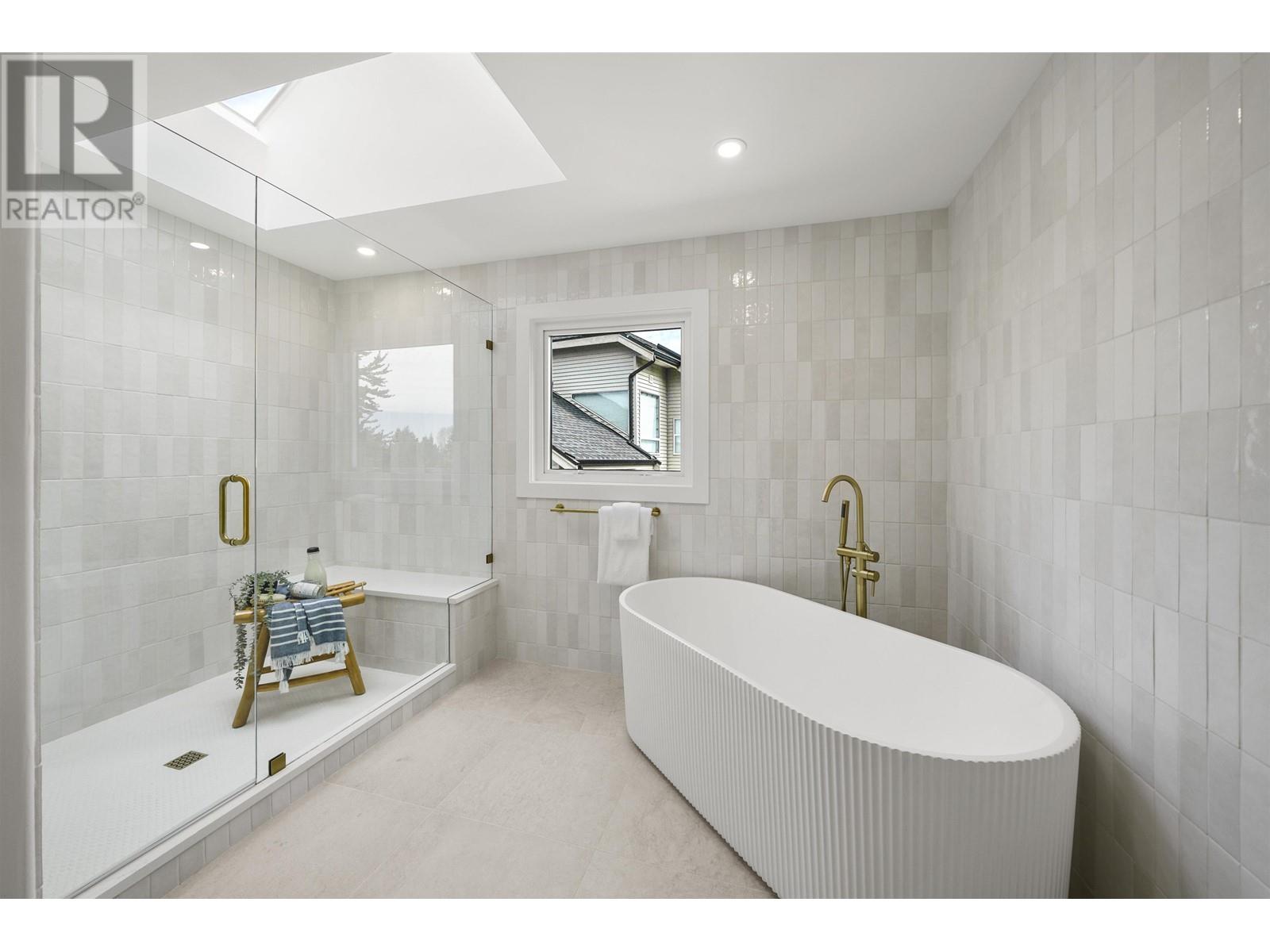1 Cedarwood Court, Port Moody, British Columbia  V3H 4W2 - Photo 25 - R2945993