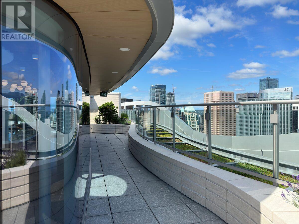 Listing Picture 7 of 26 : 830 320 GRANVILLE STREET, Vancouver / 溫哥華 - 魯藝地產 Yvonne Lu Group - MLS Medallion Club Member