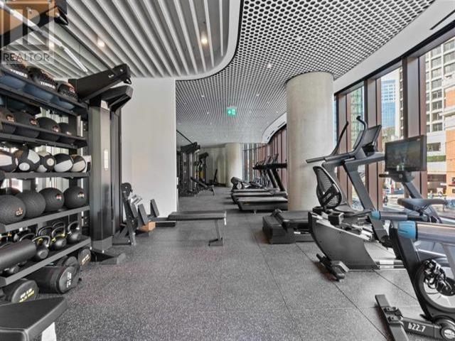 Listing Picture 9 of 26 : 830 320 GRANVILLE STREET, Vancouver / 溫哥華 - 魯藝地產 Yvonne Lu Group - MLS Medallion Club Member