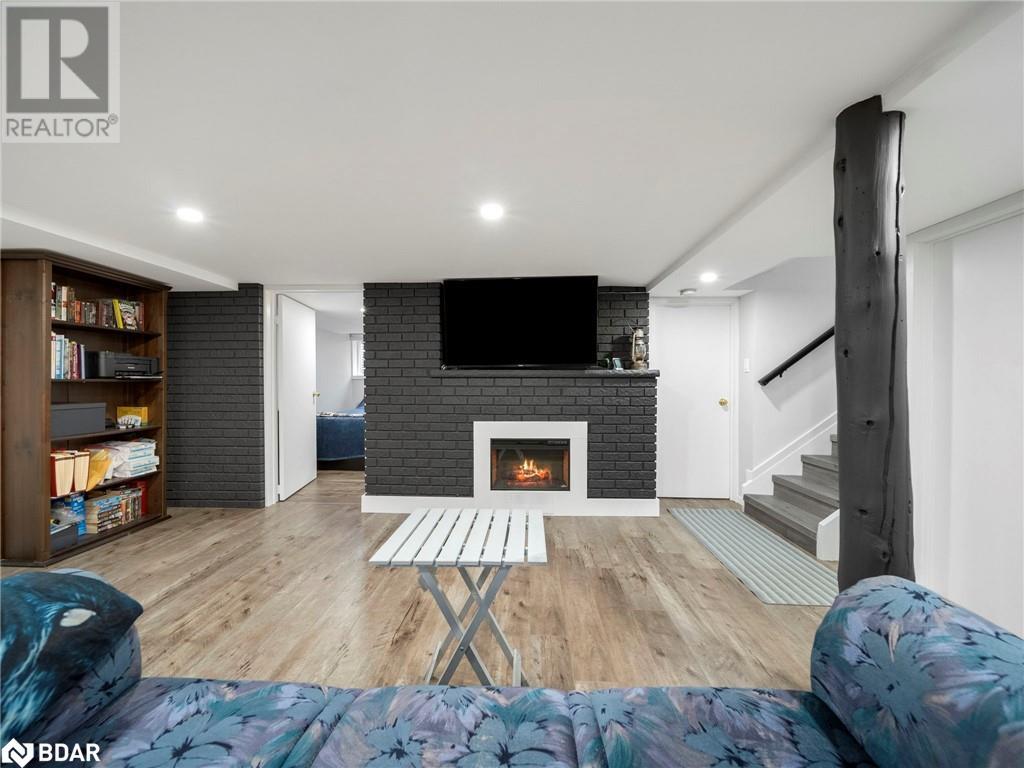 206 Mary Street, Orillia, Ontario  L3V 3E6 - Photo 34 - 40679436