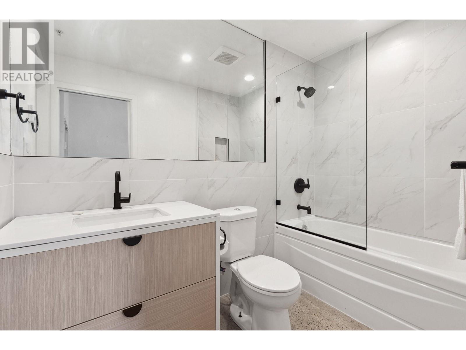 Listing Picture 21 of 25 : 307 531 BEATTY STREET, Vancouver / 溫哥華 - 魯藝地產 Yvonne Lu Group - MLS Medallion Club Member