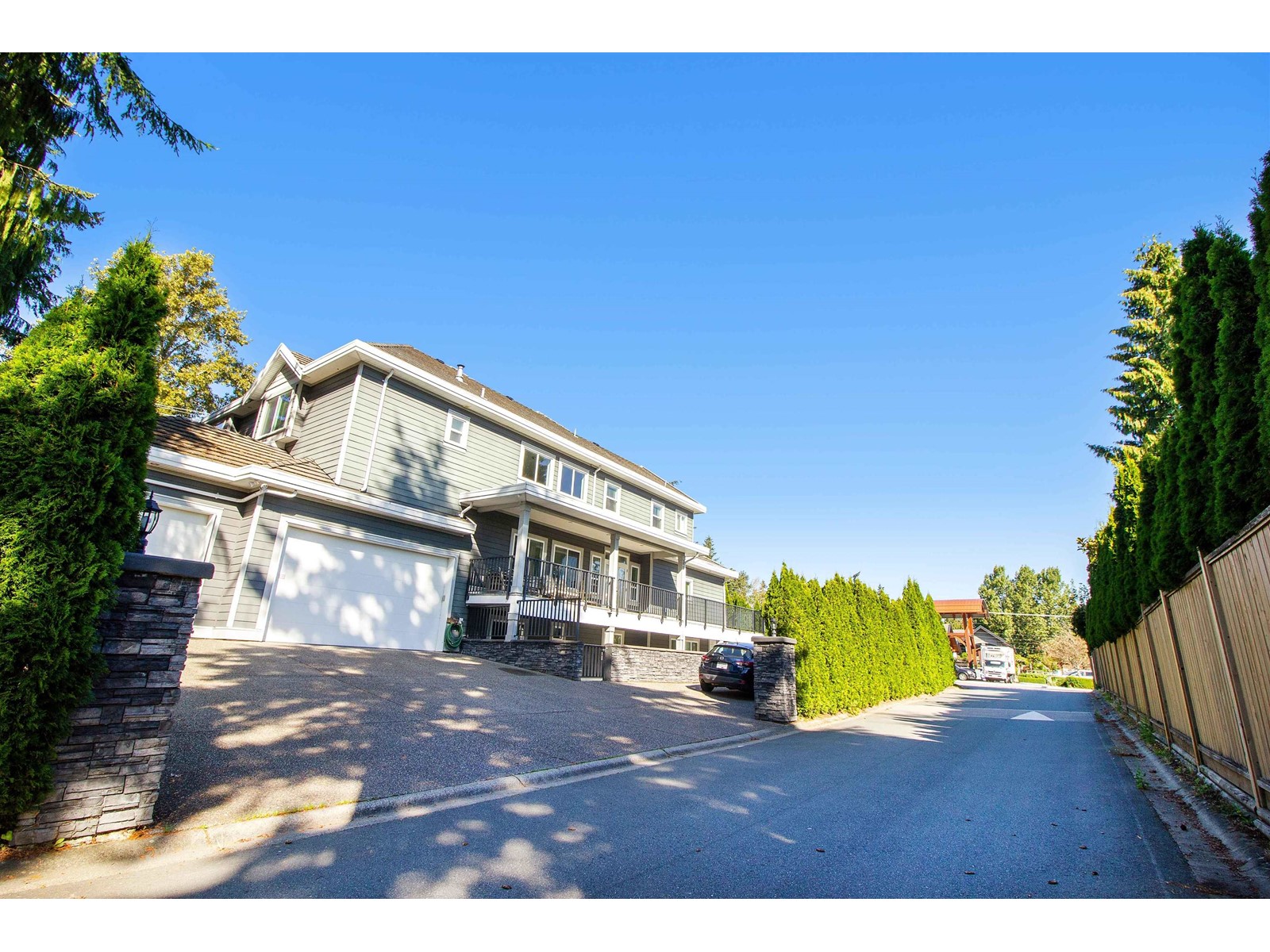 Property at 3150 140 STREET image 3