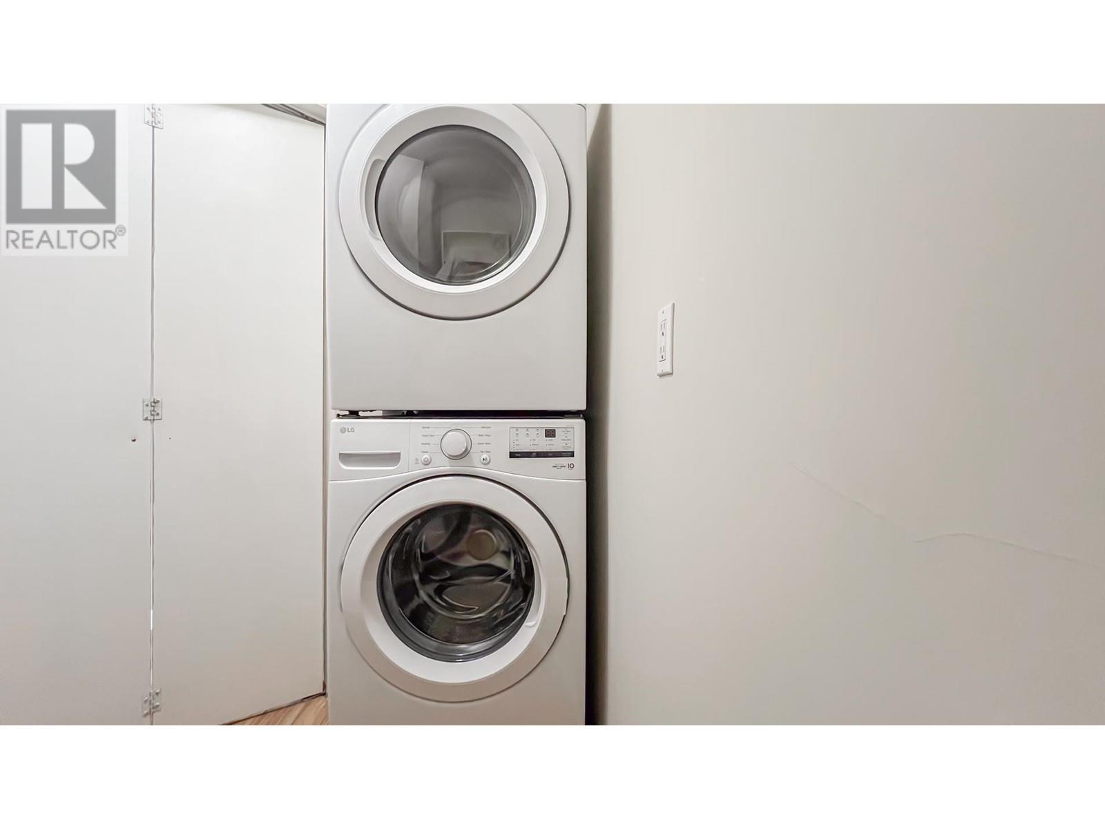 Listing Picture 11 of 24 : 221 2680 W 4TH AVENUE, Vancouver / 溫哥華 - 魯藝地產 Yvonne Lu Group - MLS Medallion Club Member