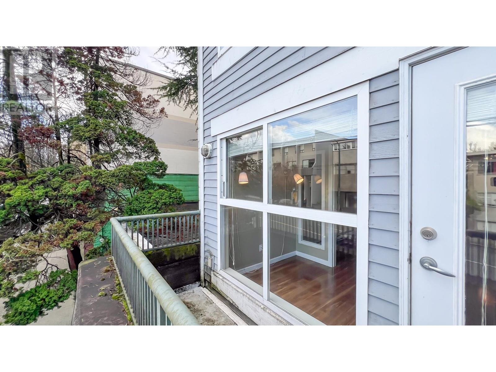 Listing Picture 23 of 24 : 221 2680 W 4TH AVENUE, Vancouver / 溫哥華 - 魯藝地產 Yvonne Lu Group - MLS Medallion Club Member