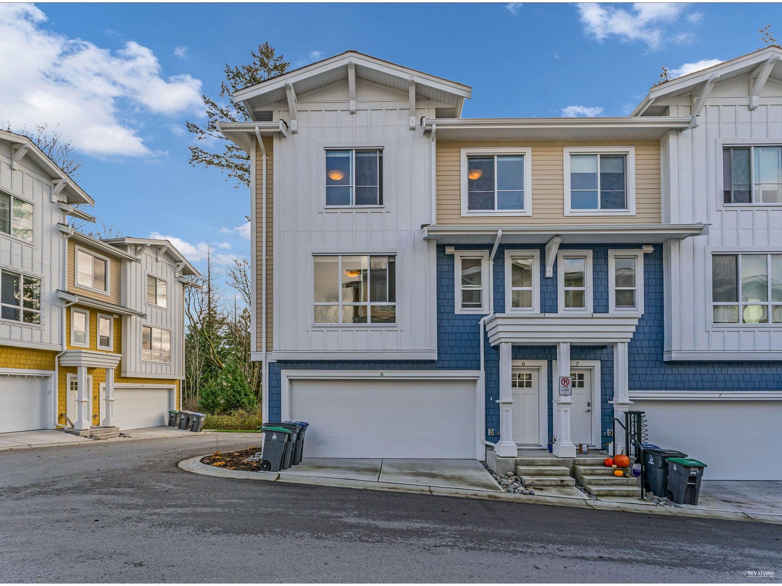 Property at 6 16560 17A AVENUE image 1