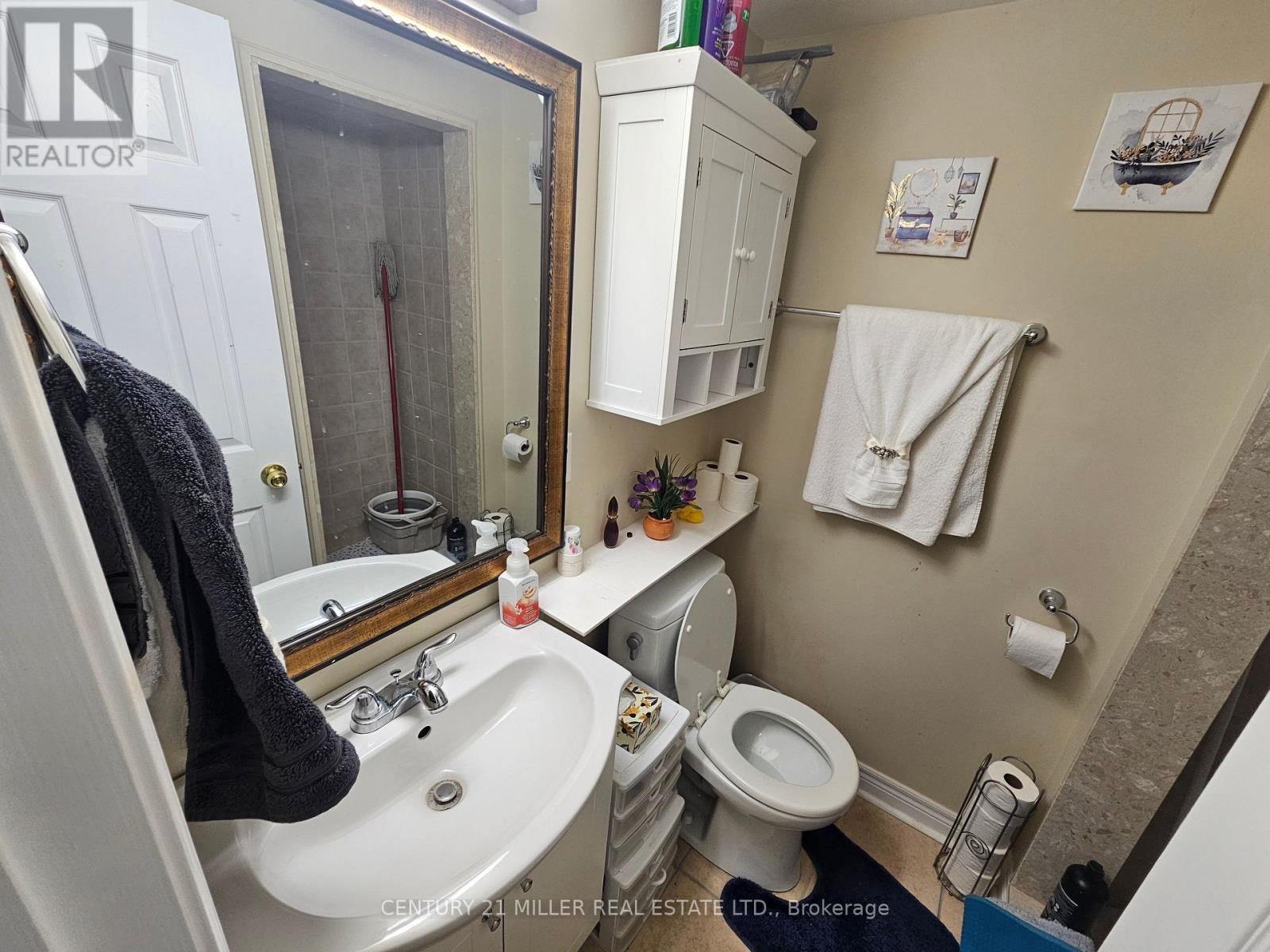 Bsmt - 153 Mcallister RoadToronto (Clanton Park), Ontario  M3H 2N8 - Photo 14 - C10433362