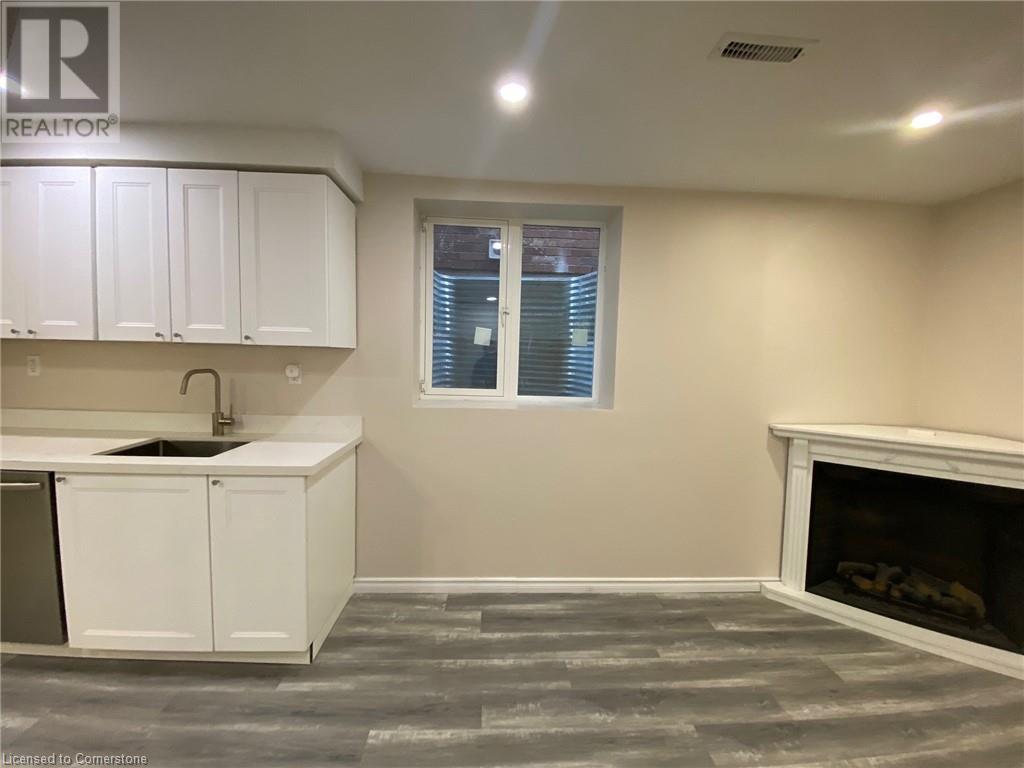 1354 Orr Terrace, Milton, Ontario  L9E 0B7 - Photo 4 - 40679735