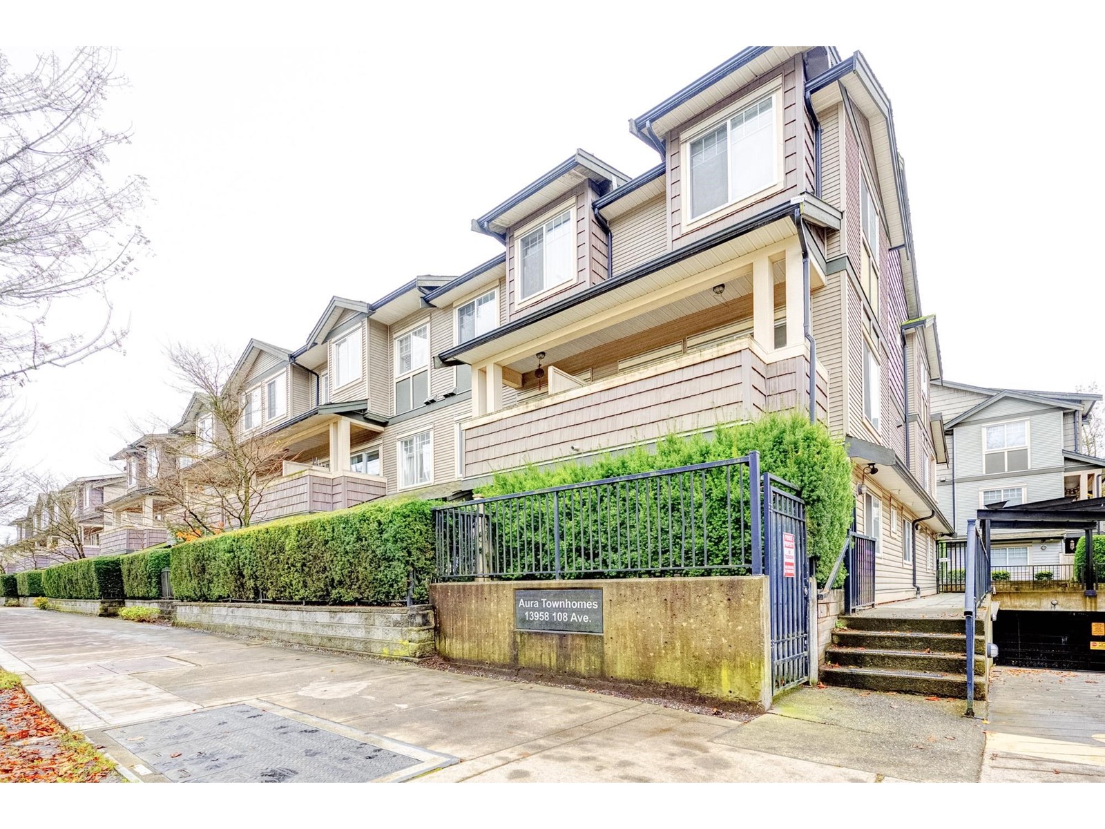 Property at 124 13958 108 AVENUE image 1