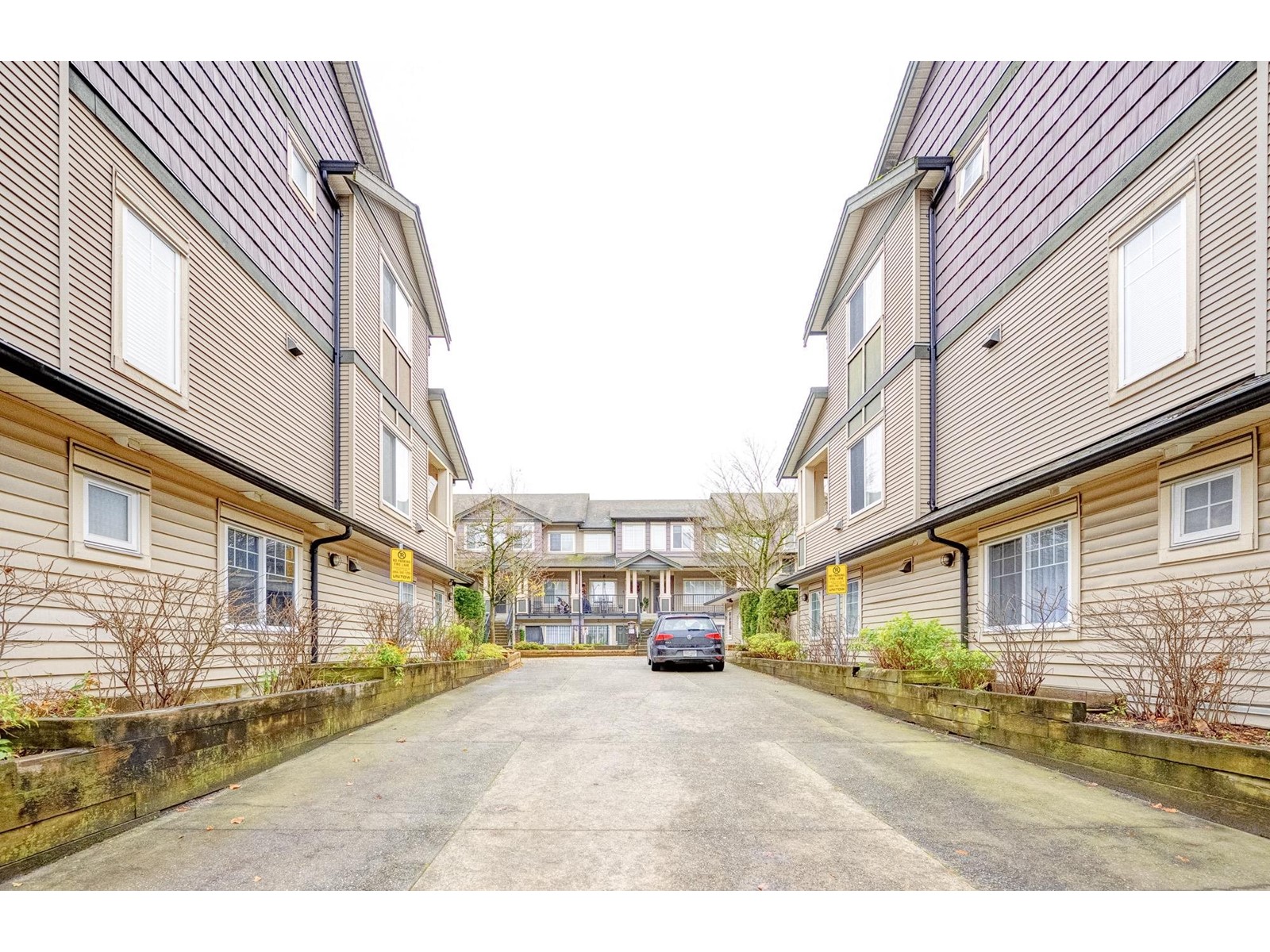 Property at 124 13958 108 AVENUE image 3