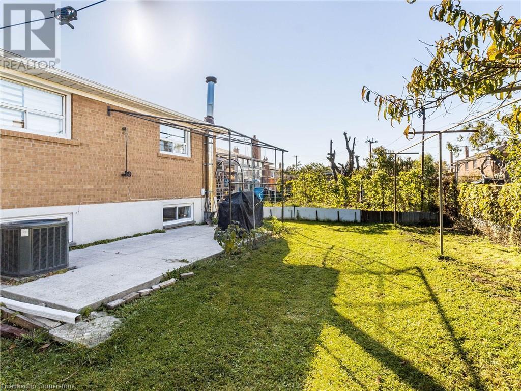 66 Arleta Avenue, Toronto, Ontario M3L 2E7 - Photo 37 - 40679006
