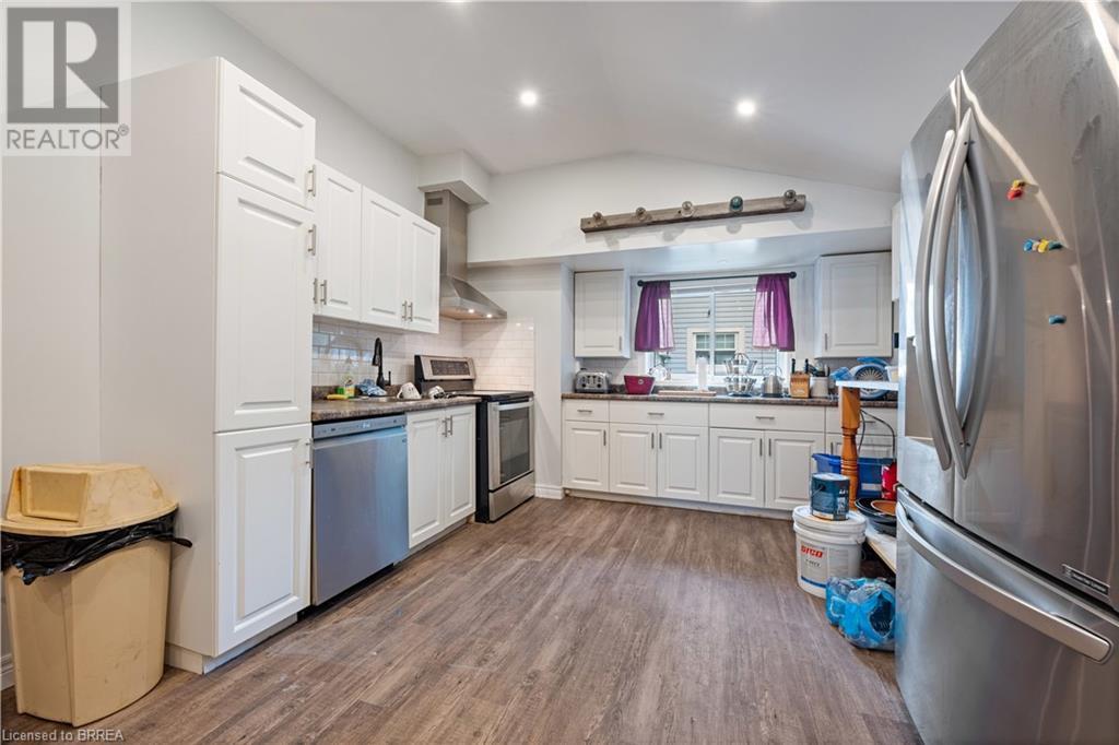 138 North Main Street, Simcoe, Ontario  N3Y 2M3 - Photo 3 - 40679247