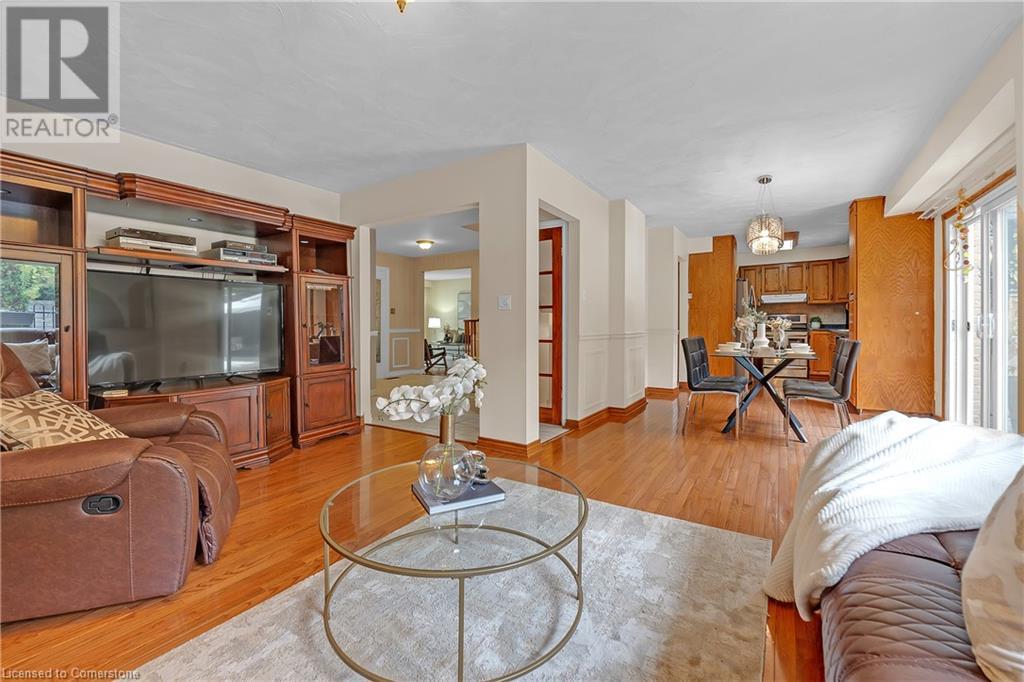 62 Bridlewood Drive, Dundas, Ontario  L9H 6H4 - Photo 12 - 40679567