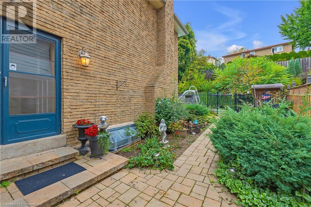 62 Bridlewood Drive, Dundas, Ontario  L9H 6H4 - Photo 38 - 40679567