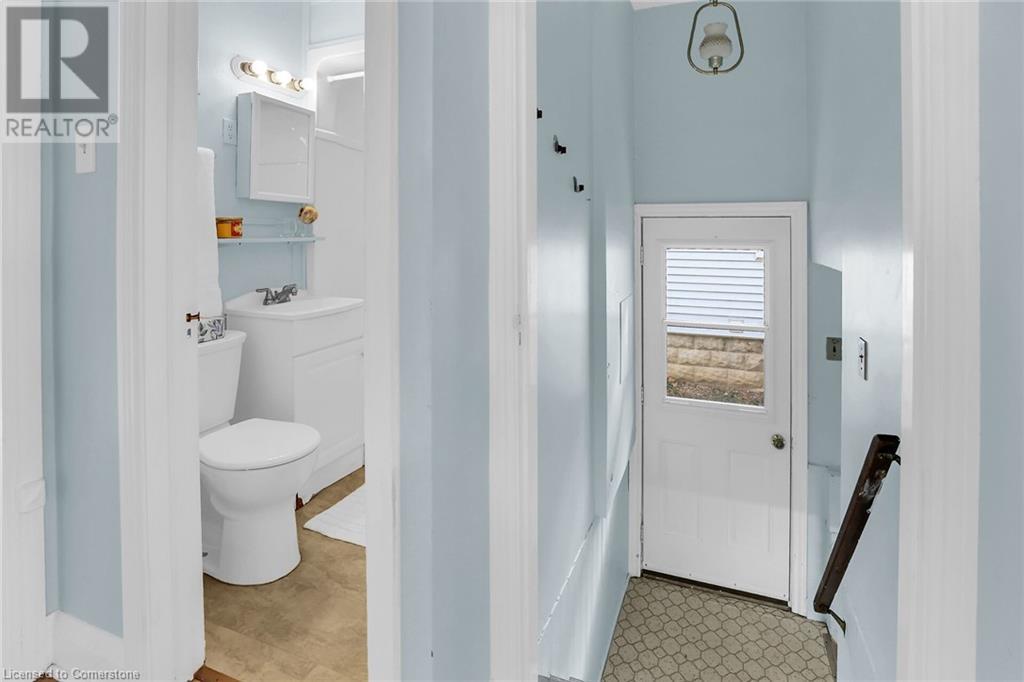 15 Verdun Avenue, St. Catharines, Ontario  L2N 5L8 - Photo 10 - 40665840