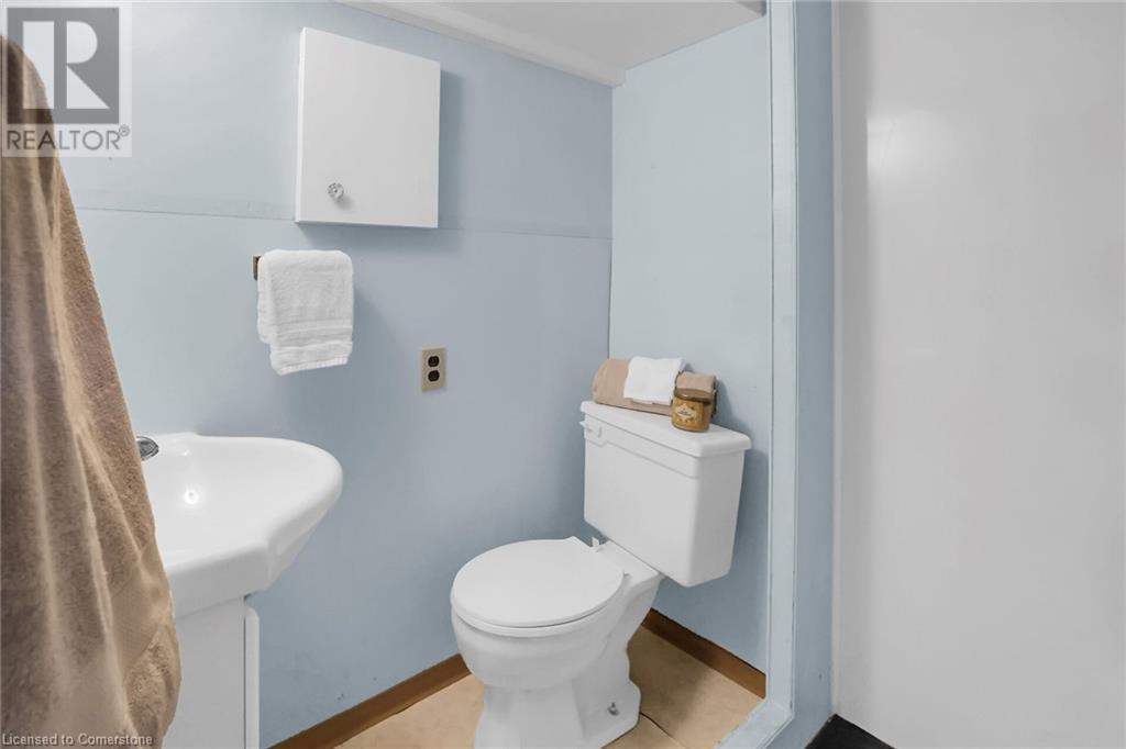 15 Verdun Avenue, St. Catharines, Ontario  L2N 5L8 - Photo 13 - 40665840