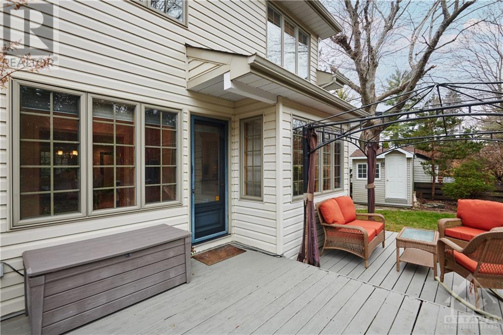 19 Farnham CrescentOttawa, Ontario  K1K 0E9 - Photo 27 - X10433670