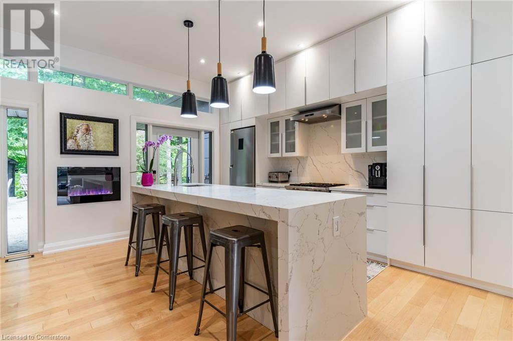 5071 Spruce Avenue, Burlington, Ontario  L7L 1M6 - Photo 6 - 40679675