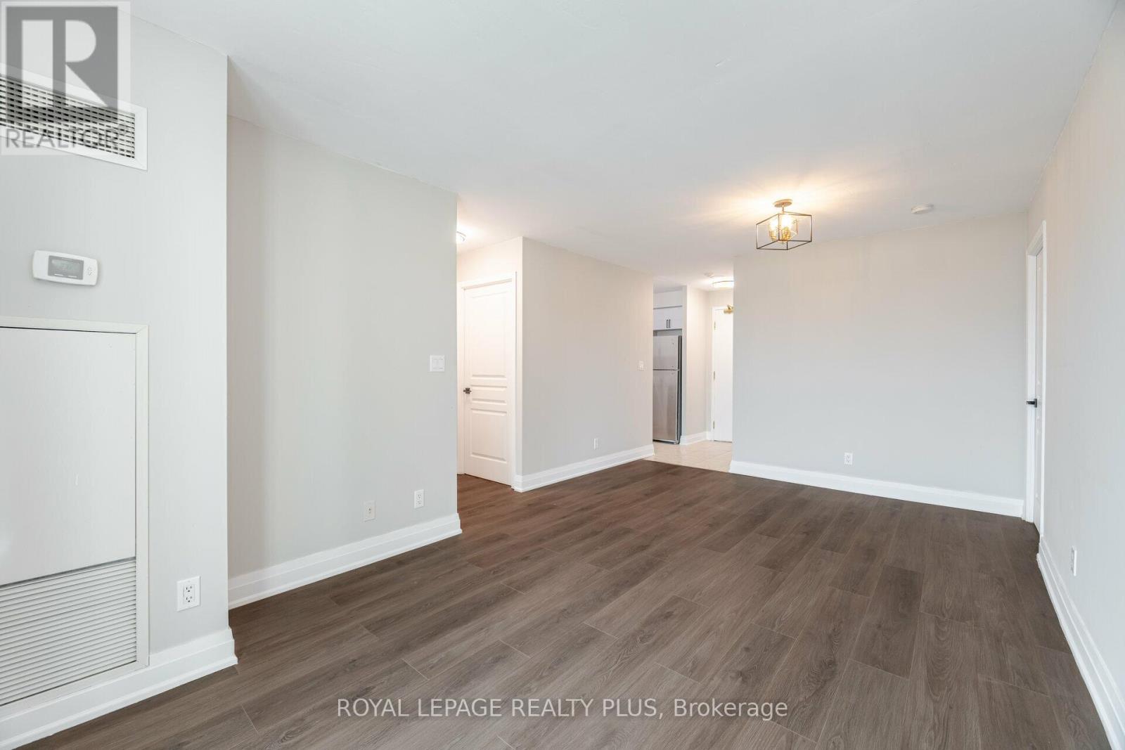 304 - 4879 Kimbermount Avenue, Mississauga, Ontario  L5M 7R8 - Photo 12 - W10434021