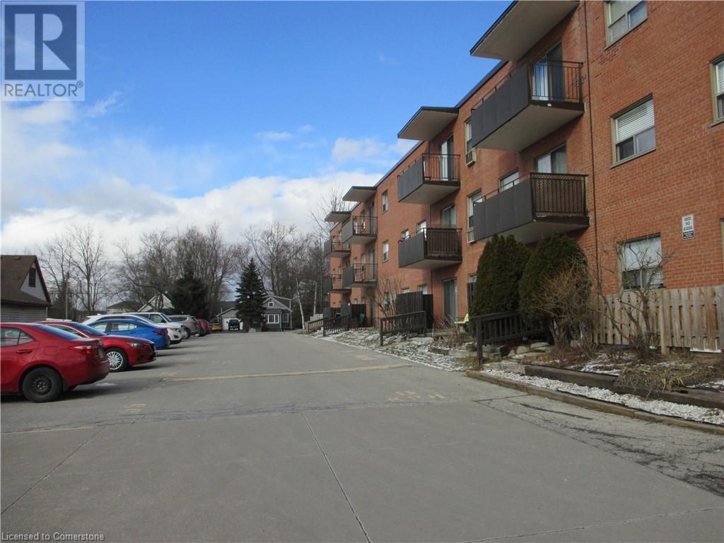 485 Thorold Road Unit# 321, Welland, Ontario  L3C 3X1 - Photo 3 - 40679874