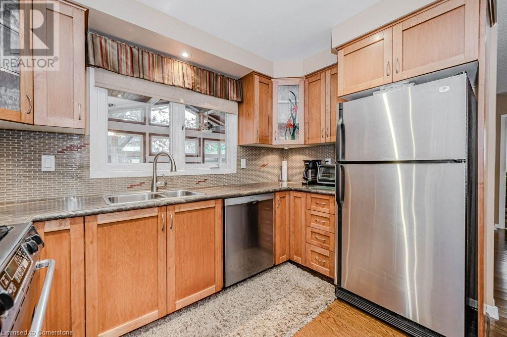 957 Sanford Drive, Burlington, Ontario  L7T 3G7 - Photo 18 - 40679864