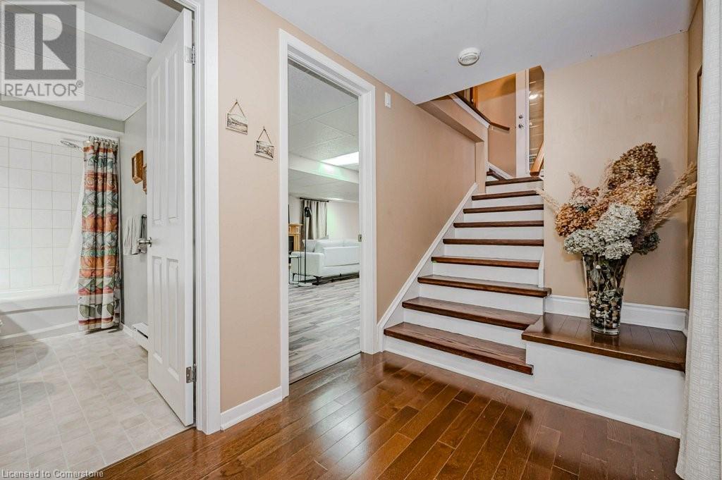 957 Sanford Drive, Burlington, Ontario  L7T 3G7 - Photo 26 - 40679864