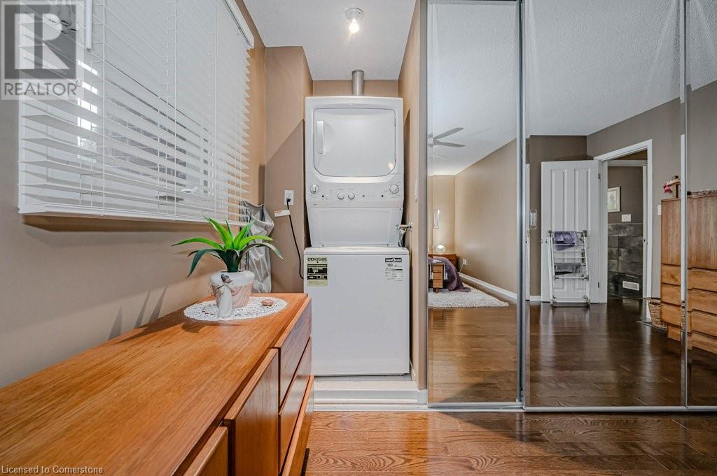 957 Sanford Drive, Burlington, Ontario  L7T 3G7 - Photo 39 - 40679864