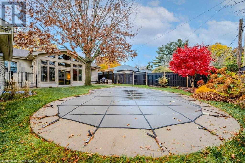 957 Sanford Drive, Burlington, Ontario  L7T 3G7 - Photo 45 - 40679864