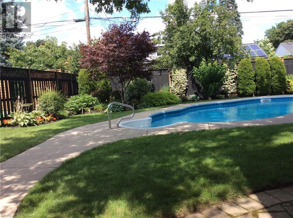 957 Sanford Drive, Burlington, Ontario  L7T 3G7 - Photo 49 - 40679864