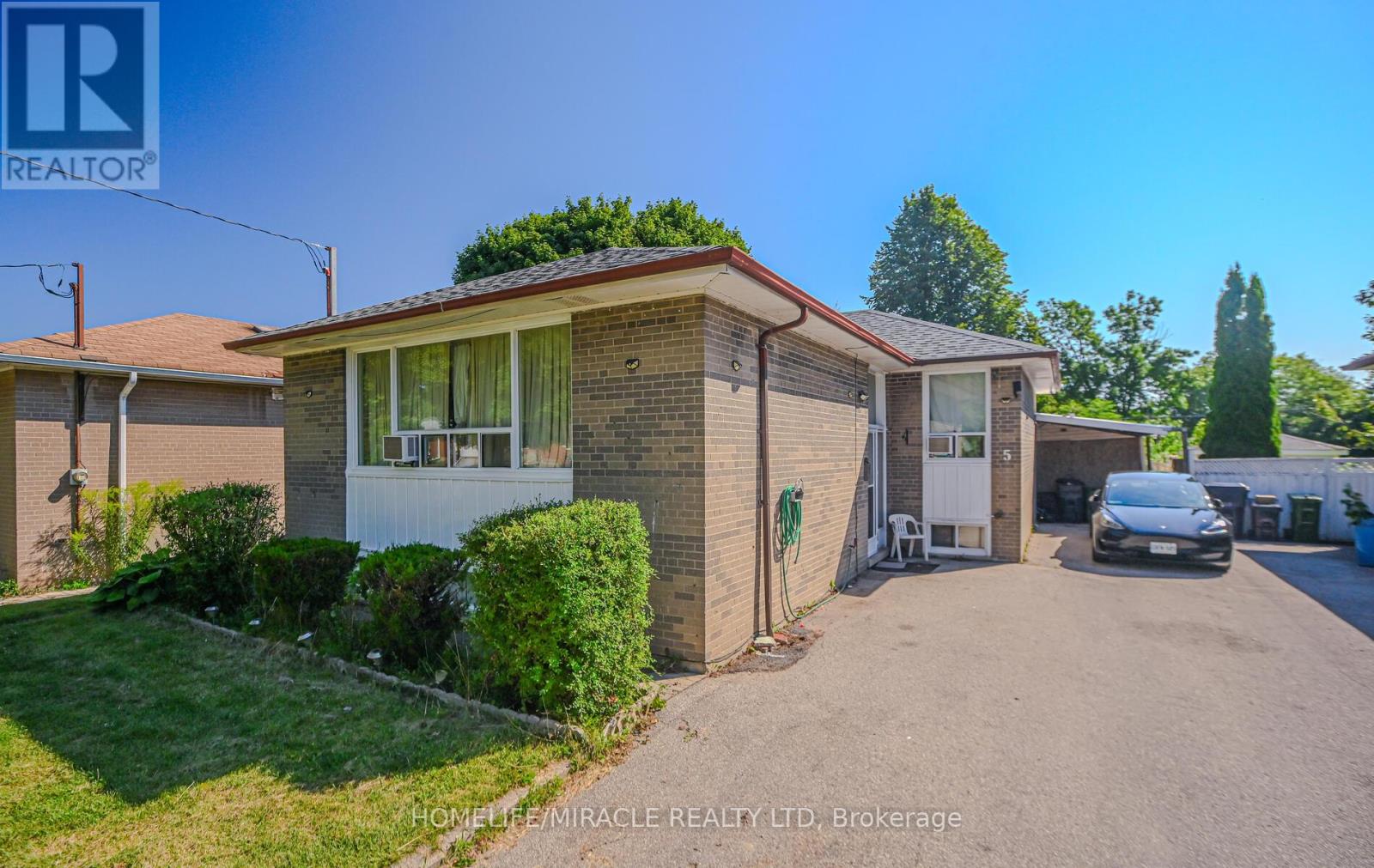 5 Hathway Crescent, Toronto (Bendale), Ontario  M1P 4L4 - Photo 3 - E10440549