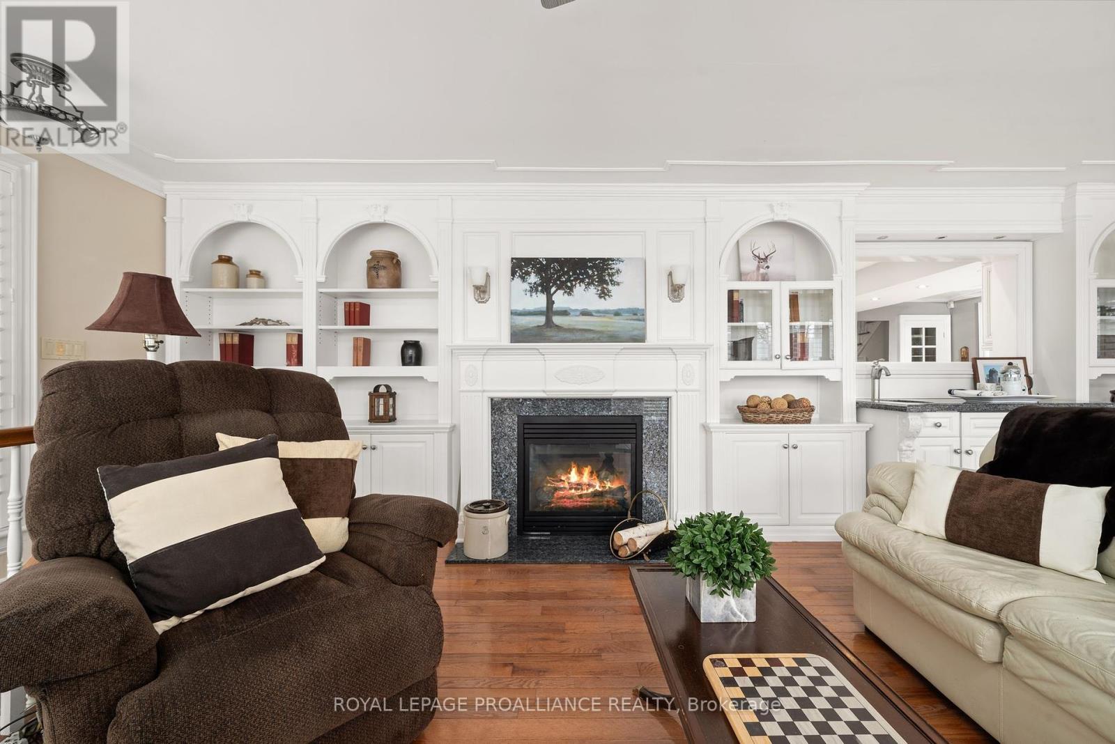25 Prinyers Cove Crescent, Prince Edward County (North Marysburg Ward), Ontario  K0K 2T0 - Photo 20 - X10440537