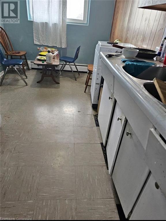 12 Brant Avenue Unit# 14, Guelph, Ontario  N1E 1E7 - Photo 2 - 40679438