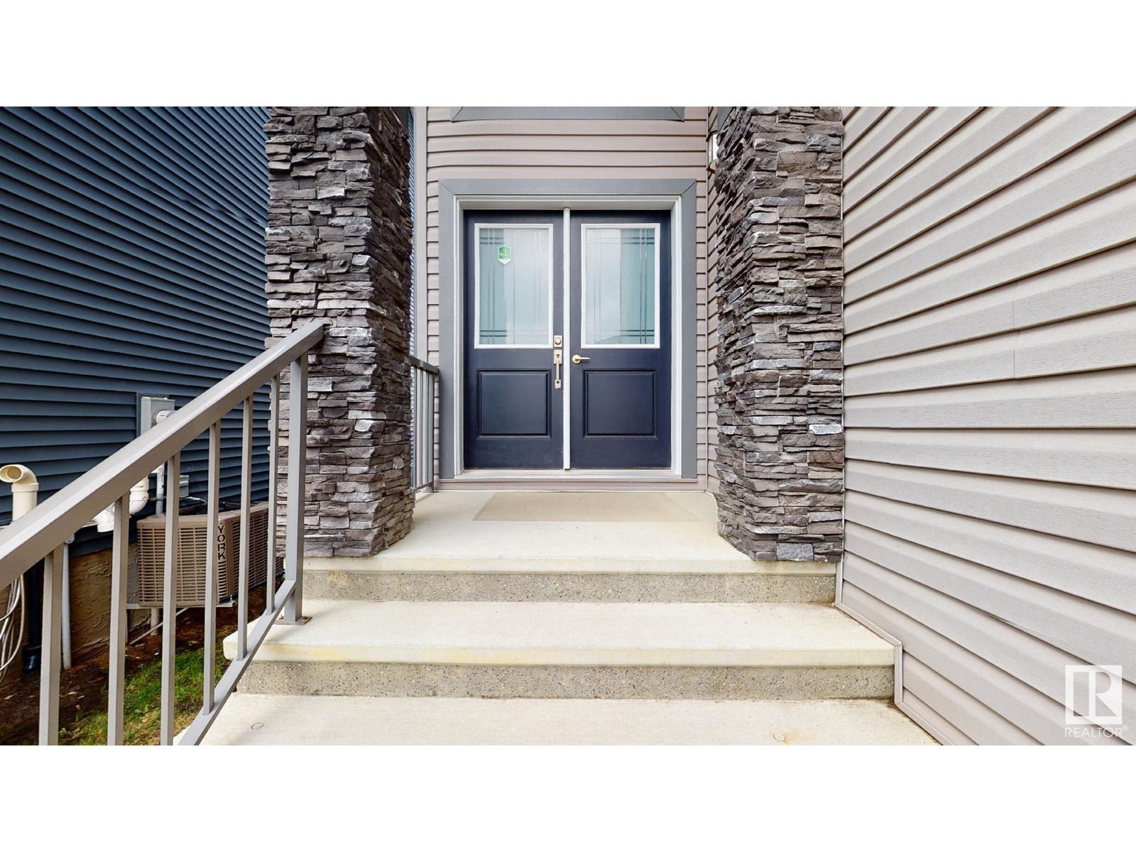 4160 Charles Li Sw, Edmonton, Alberta  T6W 3H1 - Photo 3 - E4414281