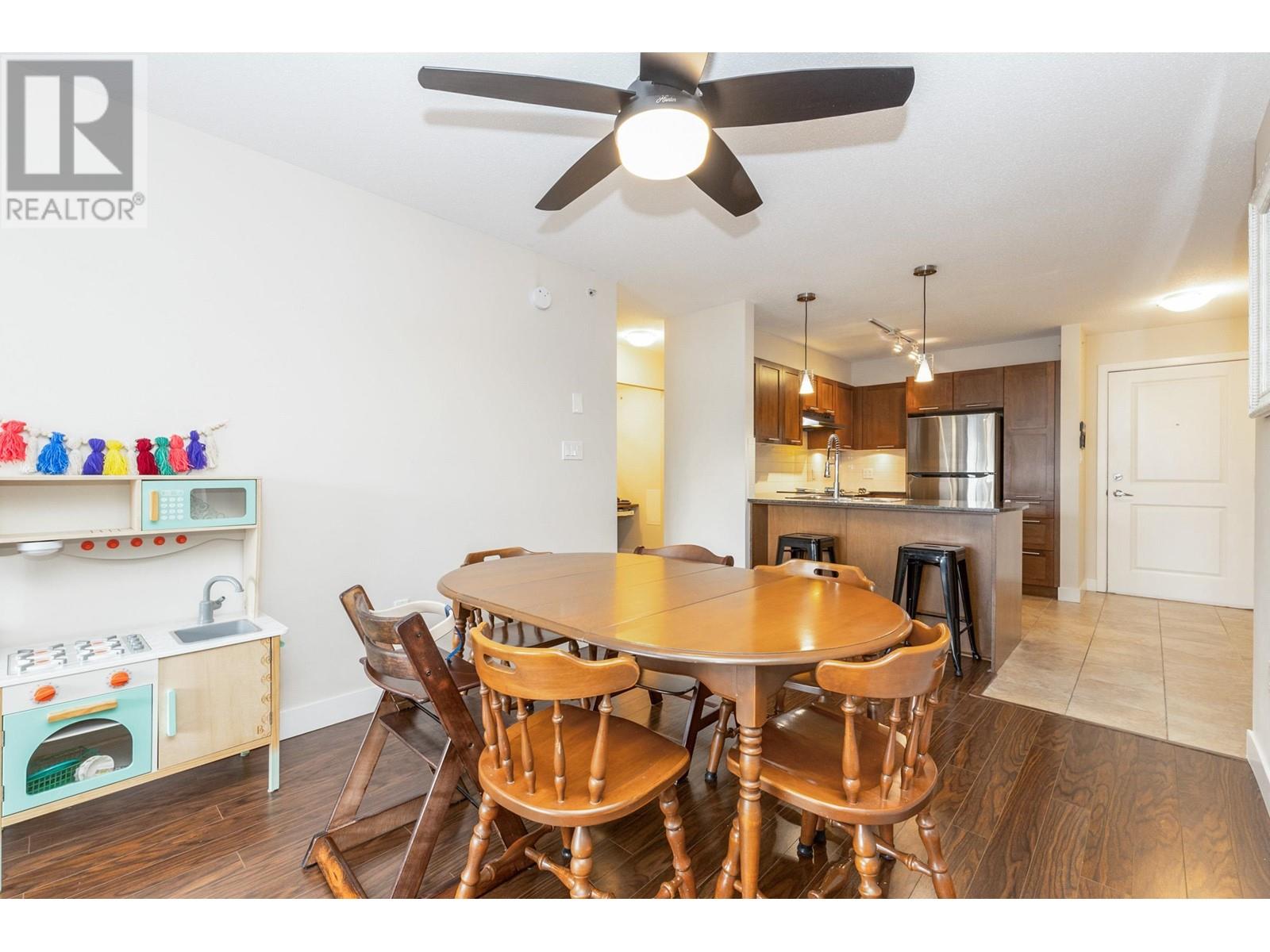 407 19677 Meadow Gardens Way, Pitt Meadows, British Columbia V3Y 0A2 - Photo 6 - R2945613