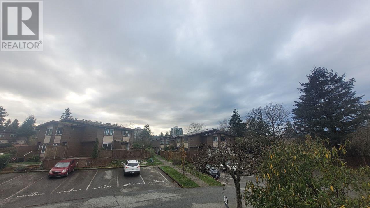 4 310 Highland Way, Port Moody, British Columbia  V3H 3V7 - Photo 5 - R2945888