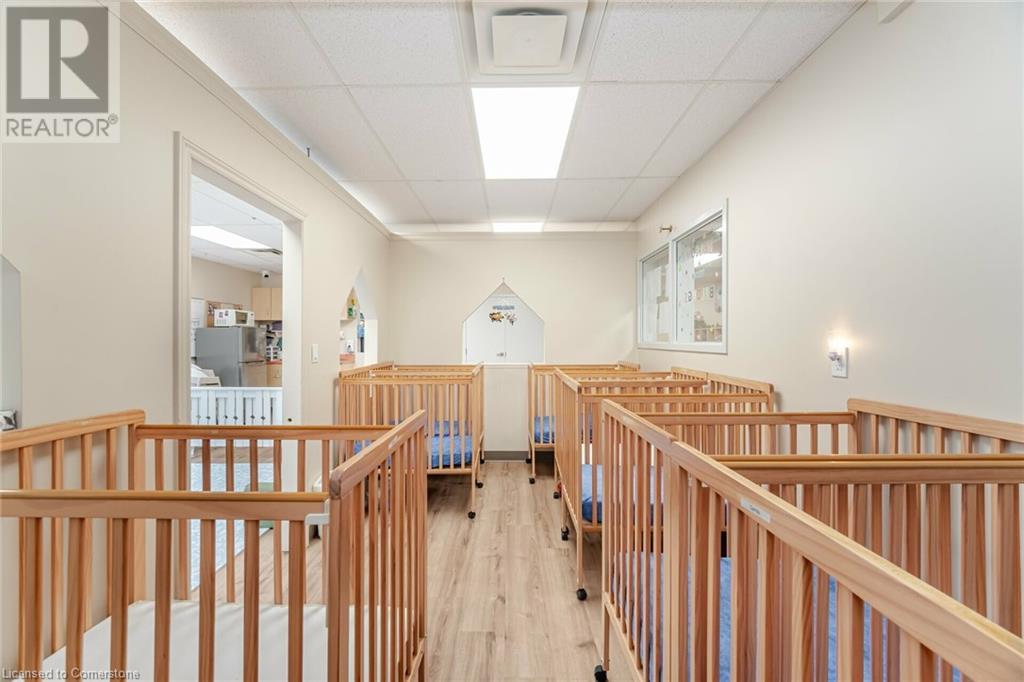 900 Golf Links RoadHamilton, Ontario  L9K 1J8 - Photo 13 - 40679749