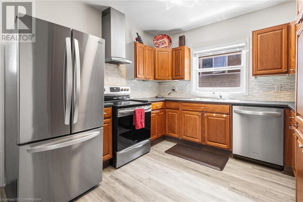 18 Prince Street, St. Catharines, Ontario  L2R 3X7 - Photo 11 - 40679994