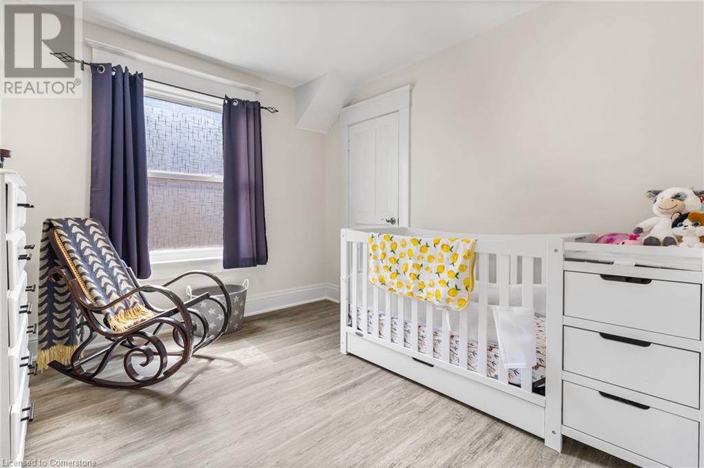 18 Prince Street, St. Catharines, Ontario  L2R 3X7 - Photo 18 - 40679994