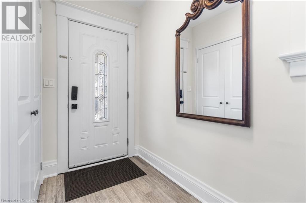 18 Prince Street, St. Catharines, Ontario  L2R 3X7 - Photo 2 - 40679994