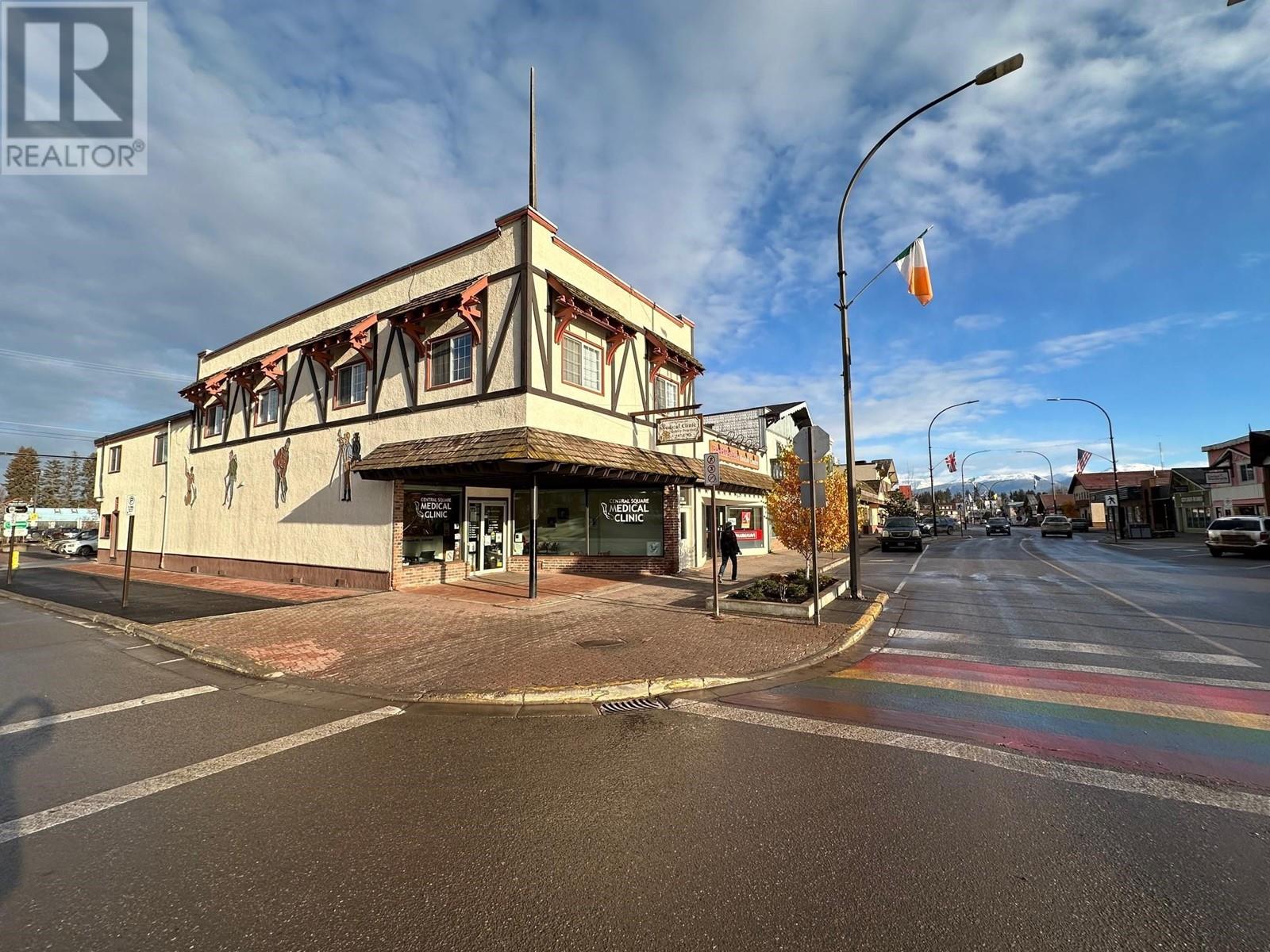 Property at 1207 MAIN STREET image 2