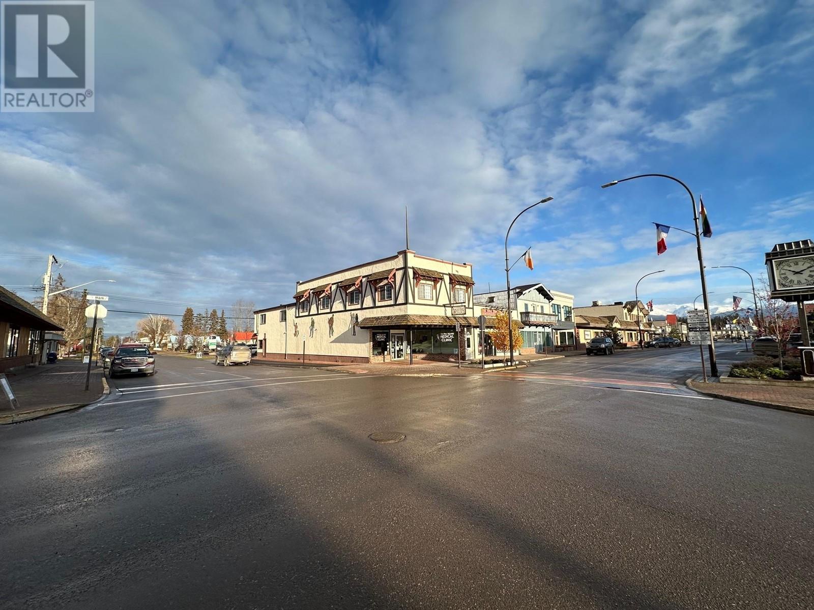 Property at 1207 MAIN STREET image 3