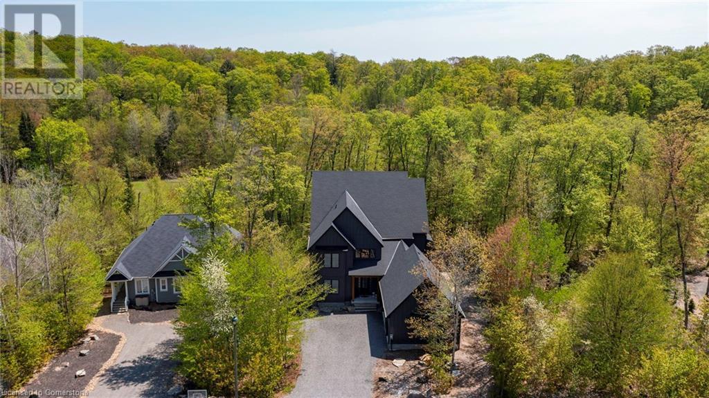 14 St Georges Court, Huntsville, Ontario  P1H 1A5 - Photo 2 - 40680034