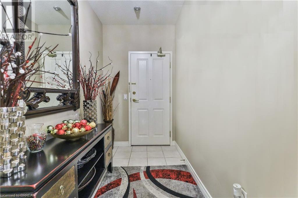 255 Keats Way Unit# 104, Waterloo, Ontario  N2L 6N6 - Photo 5 - 40676479