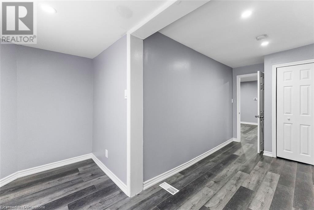 30 Division Street Unit# Main, St. Catharines, Ontario  L2R 3G2 - Photo 12 - 40679389