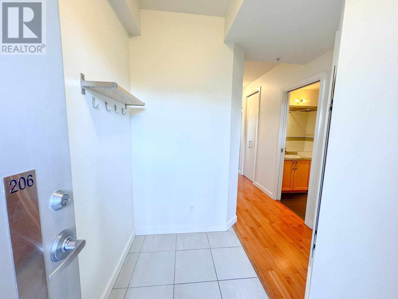 206 2055 Yukon Street, Vancouver, British Columbia  V5Y 4B7 - Photo 2 - R2946015