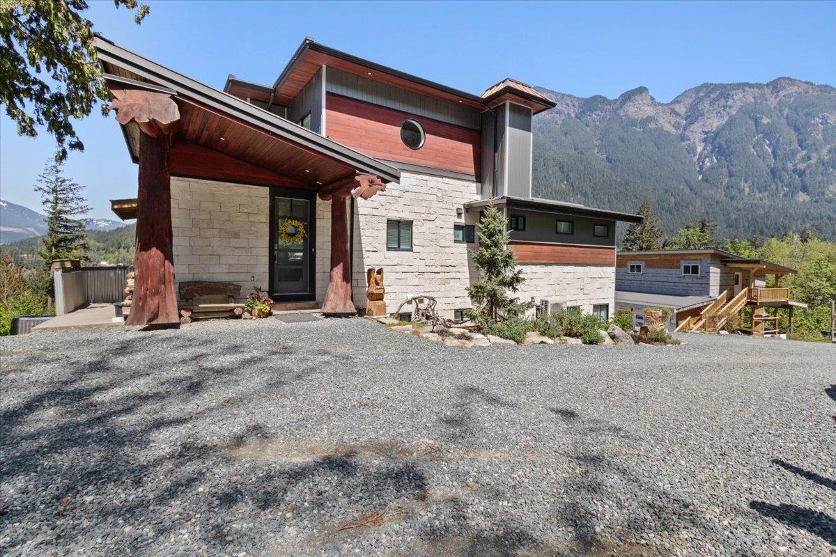 66418 Othello Road, Hope, British Columbia  V0X 1L1 - Photo 1 - R2888044