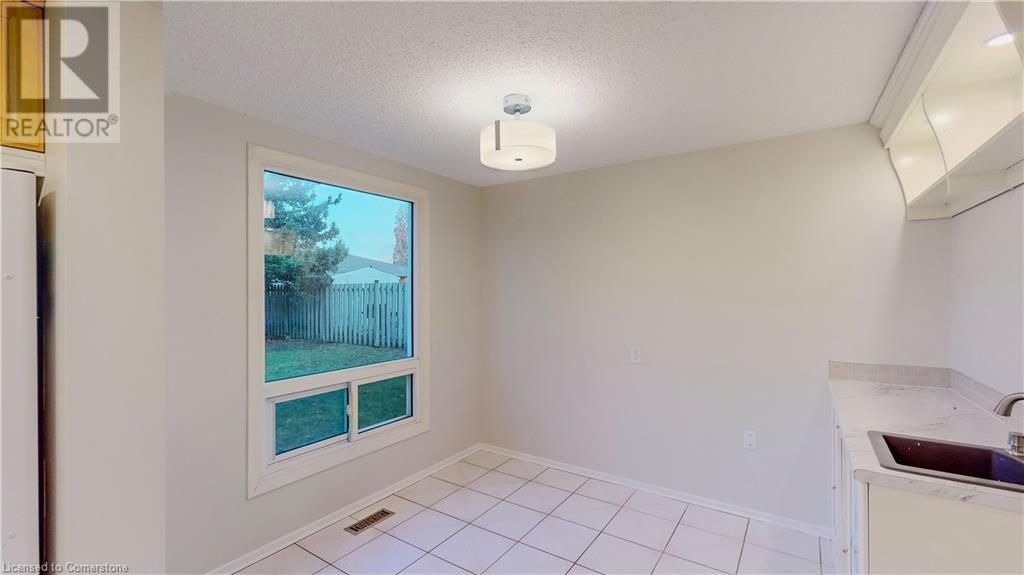 118 Rolling Meadows Drive, Kitchener, Ontario  N2N 1V8 - Photo 14 - 40680073
