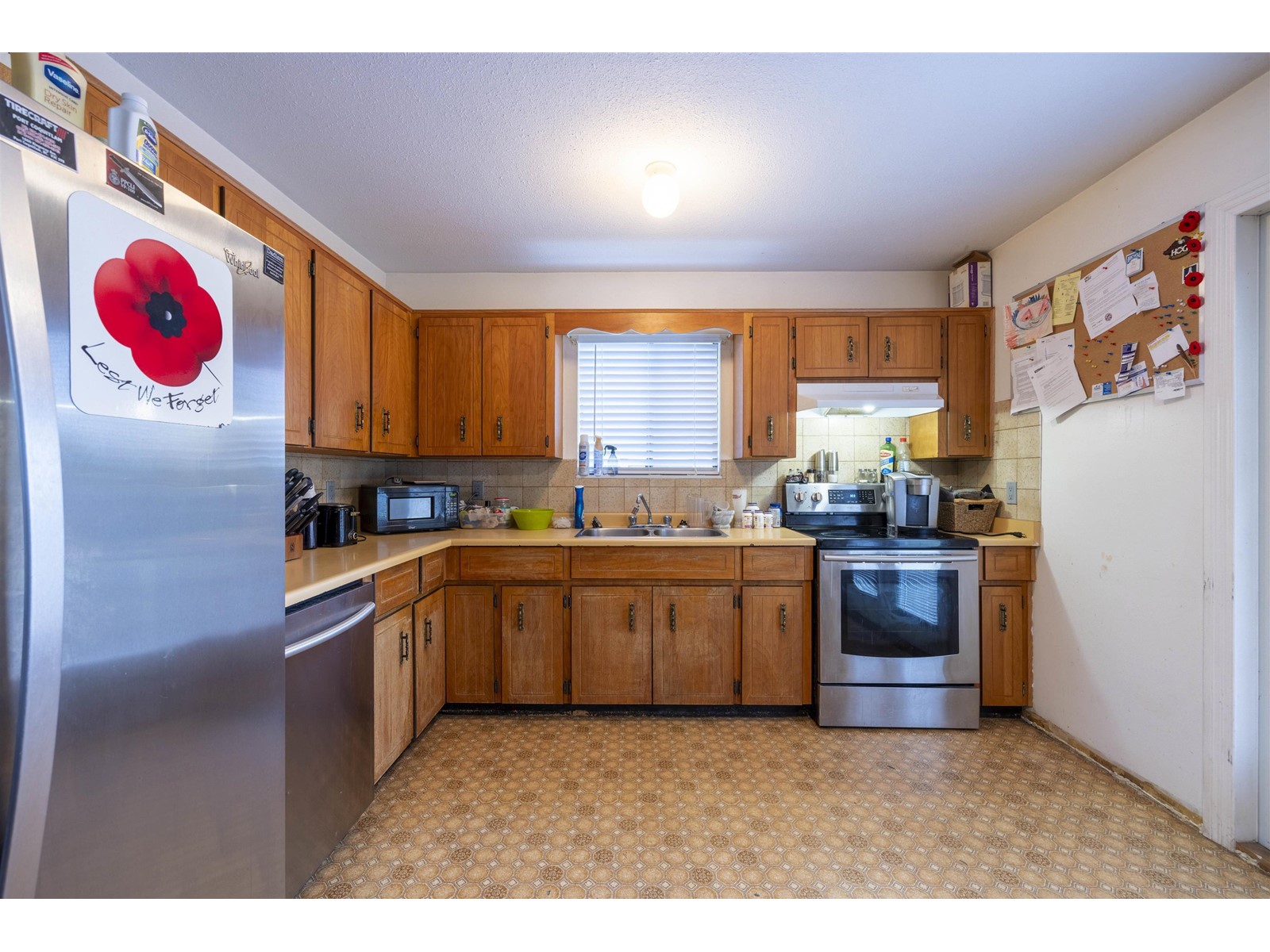 Property at 9742 149 STREET image 5