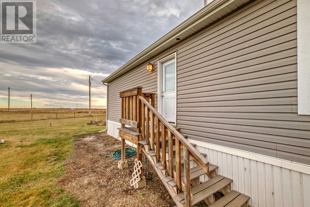 817 Highway, Rural Wheatland County, Alberta  T1P 0V7 - Photo 14 - A2174567