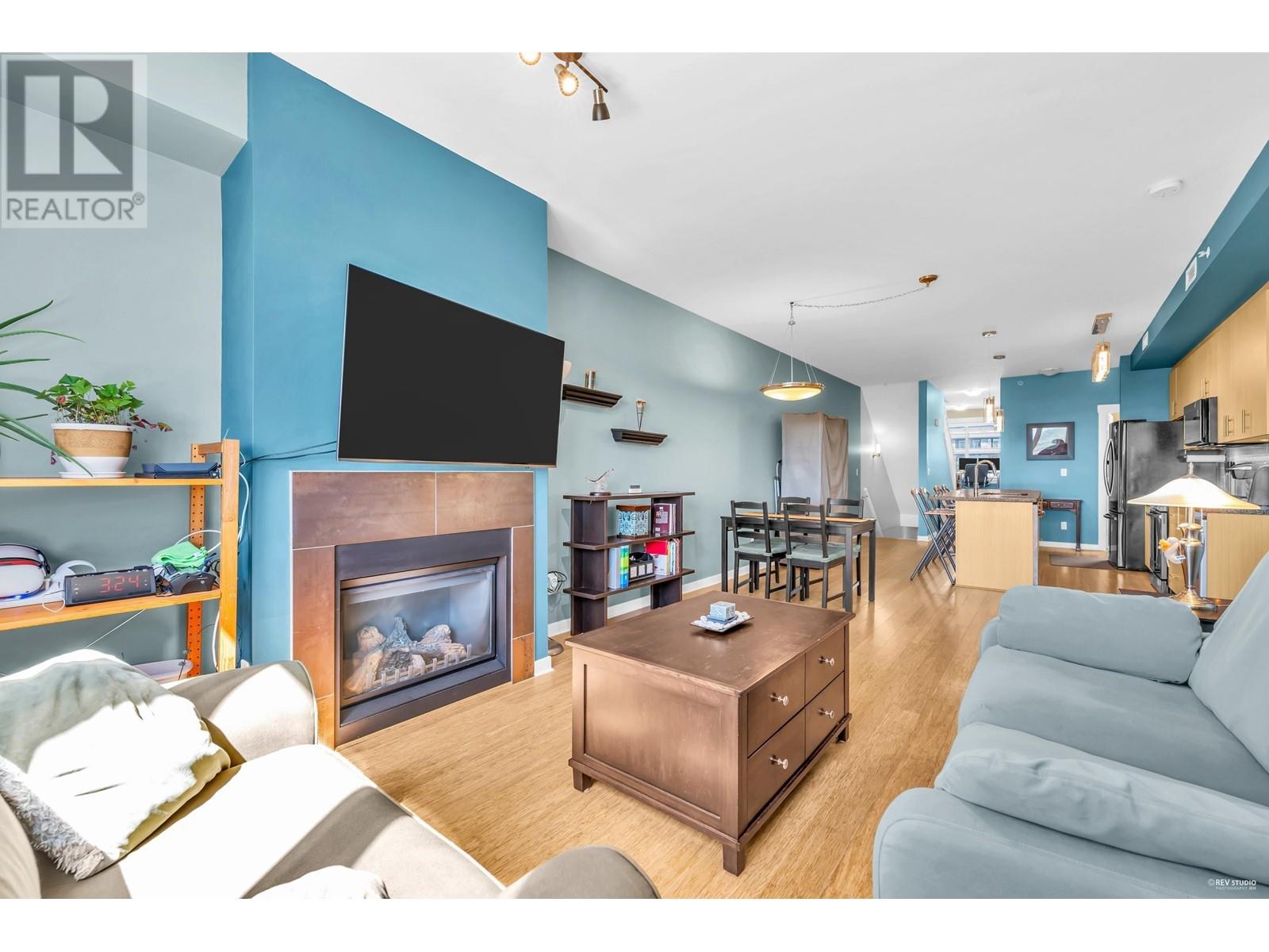 310 6077 London Road, Richmond, British Columbia  V7E 0A7 - Photo 3 - R2946213
