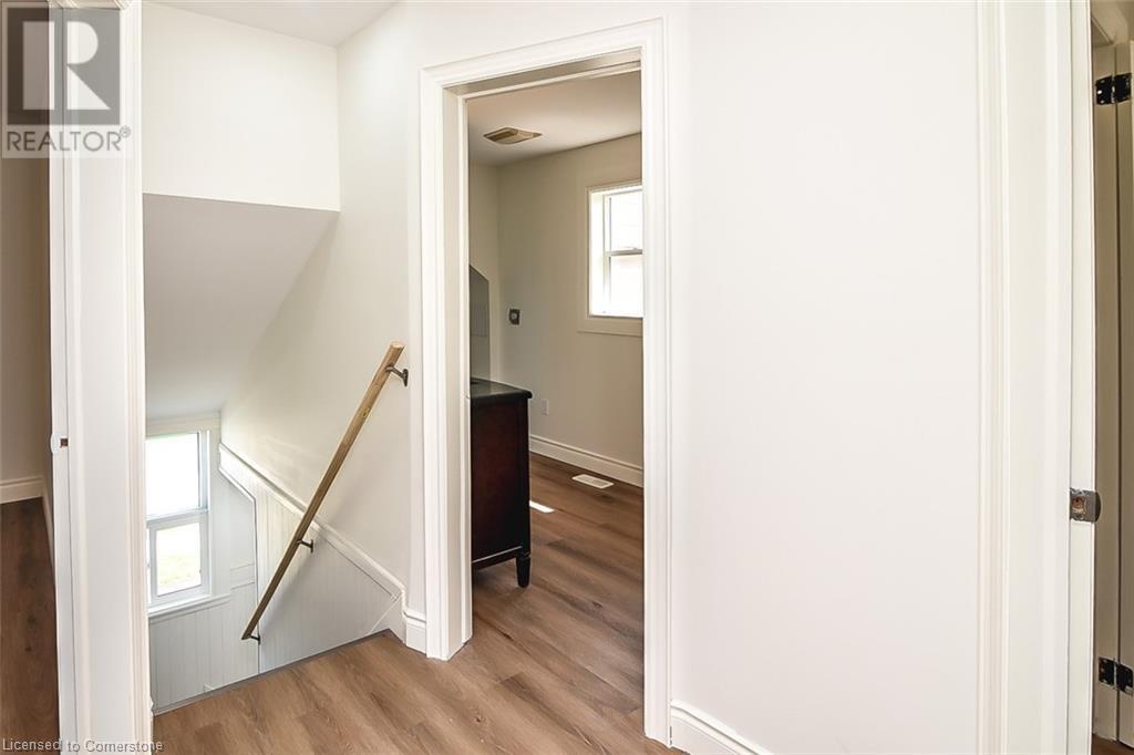 272 Dundas Street E, Waterdown, Ontario  L0R 2H0 - Photo 22 - 40680090